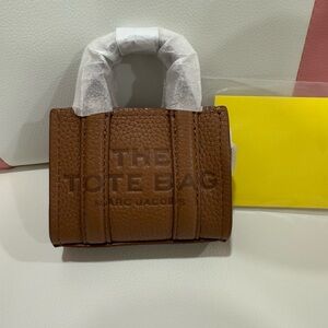 Nwt Marc Jacobs THE NANO
TOTE BAG CHARM